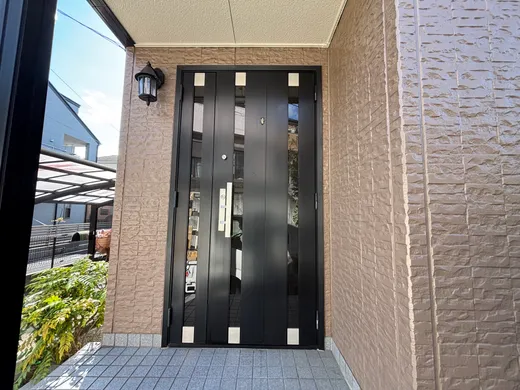 🚪玄関ドアのリフォームの施工前