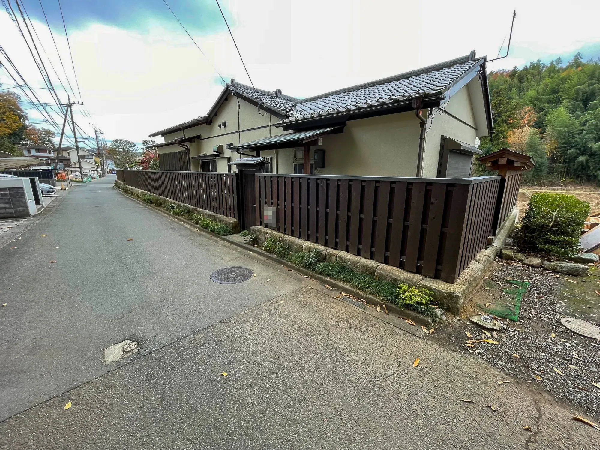 経年劣化した塀を美しく安全にしました