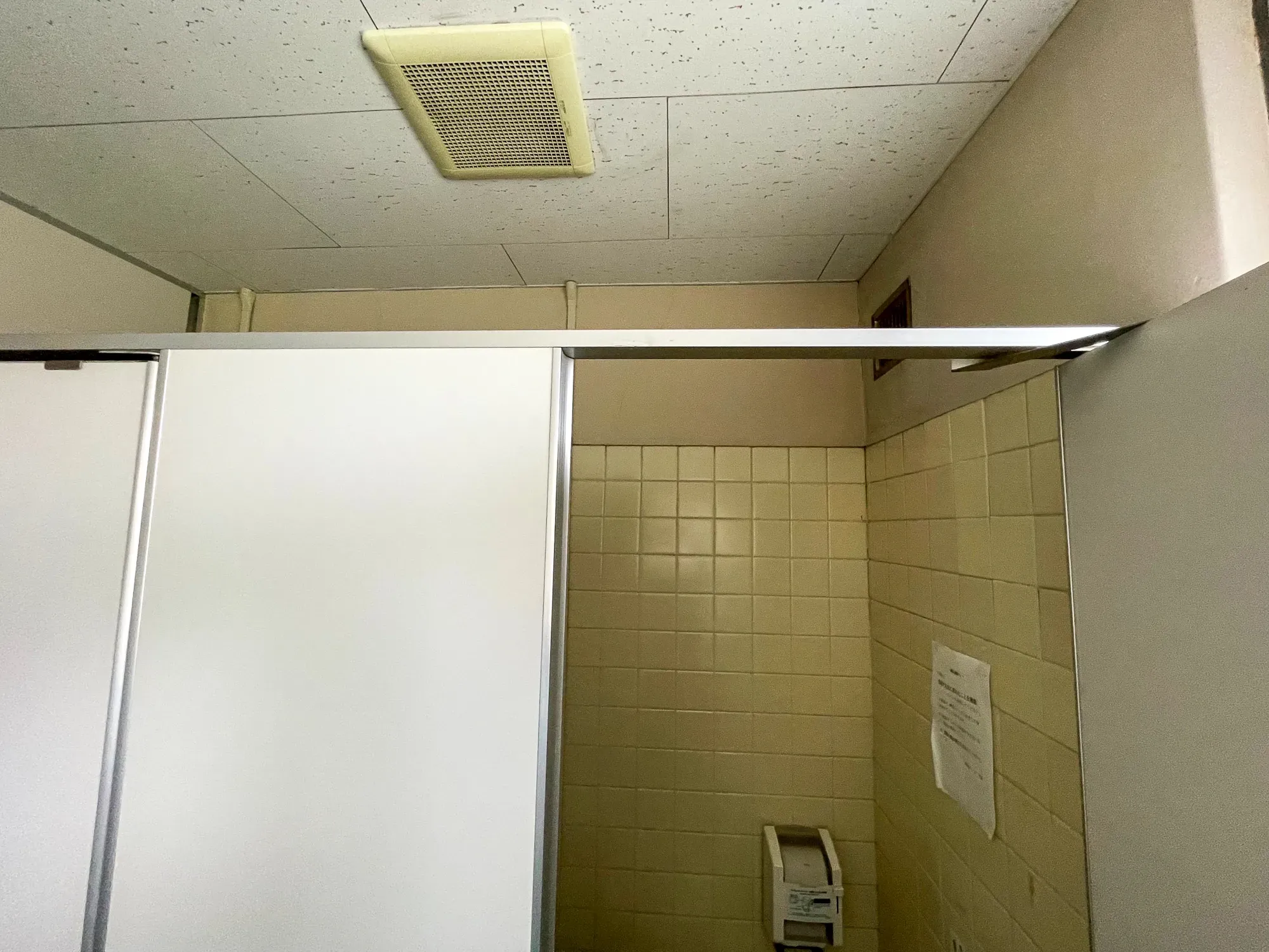 事業所における男女トイレを使いやすくするリフォーム