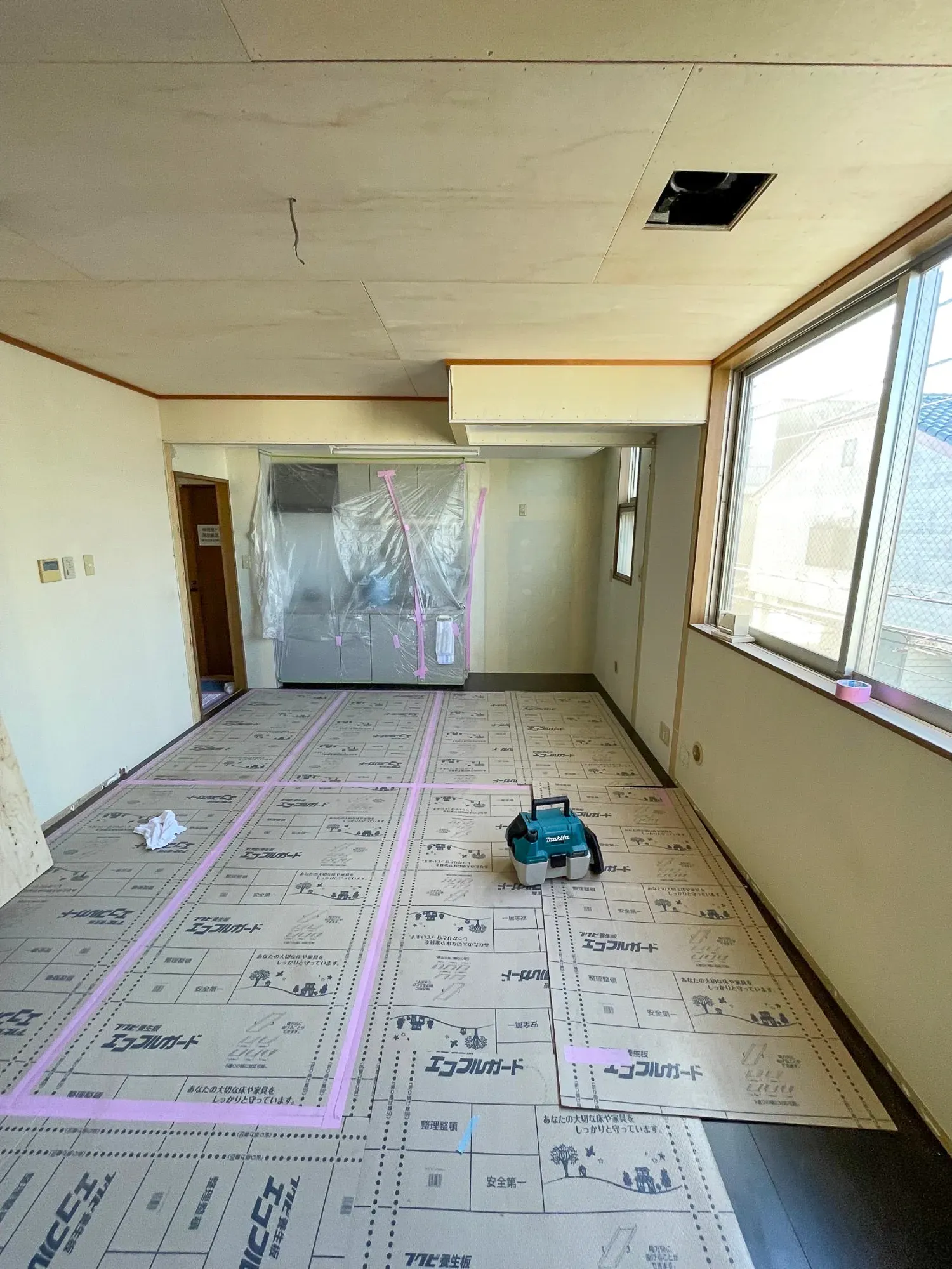 会社の休憩室の有効スペースを広く、快適にしました