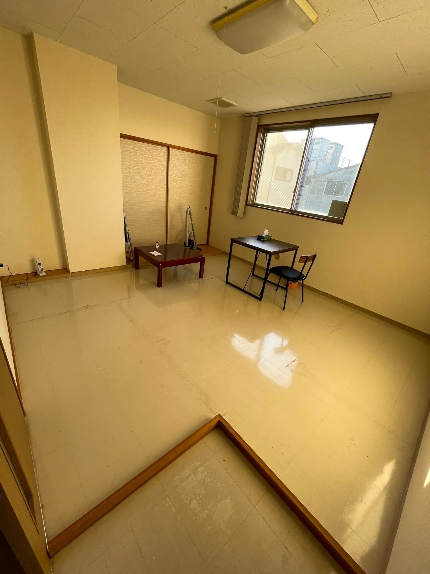 会社の休憩室をくつろげる空間に
