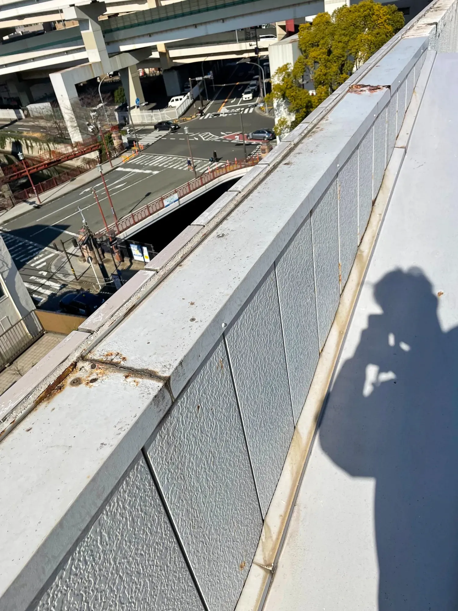 マンション屋上の笠木工事