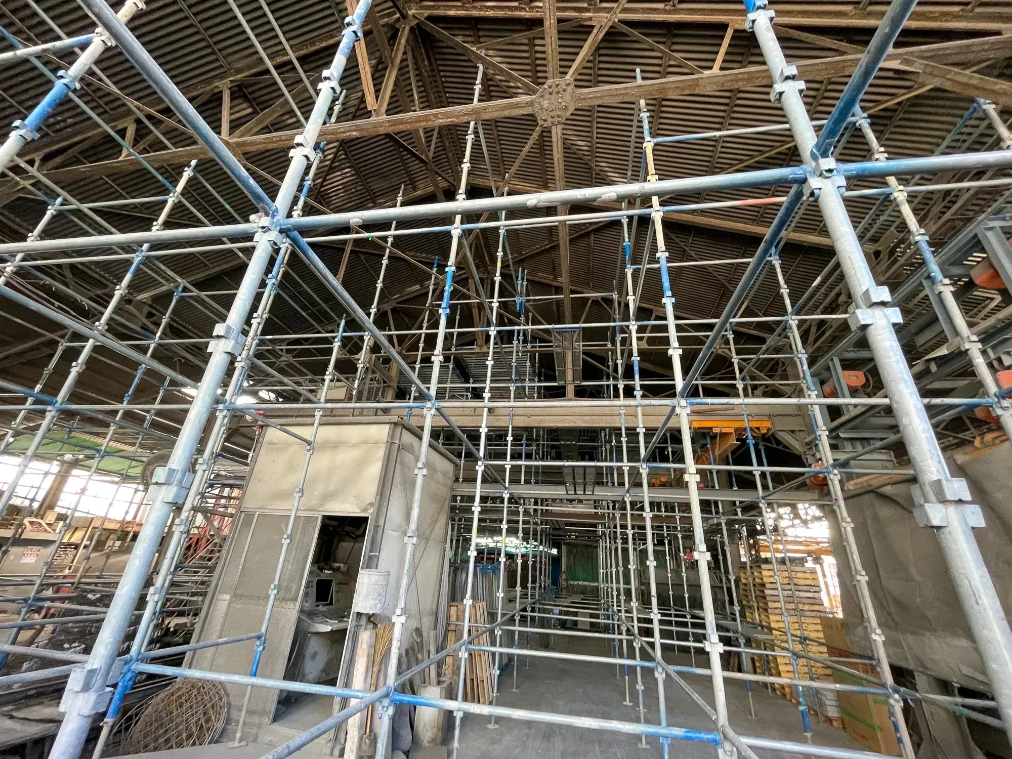 大規模な足場工事もお任せください
