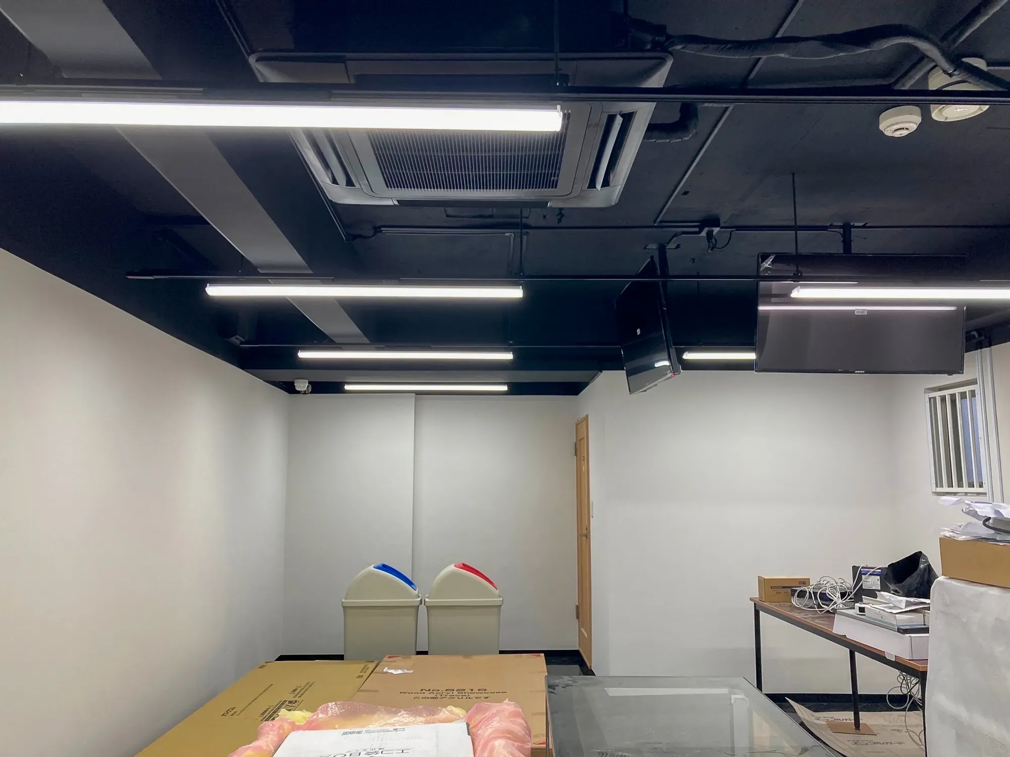 カードショップ店舗の施工