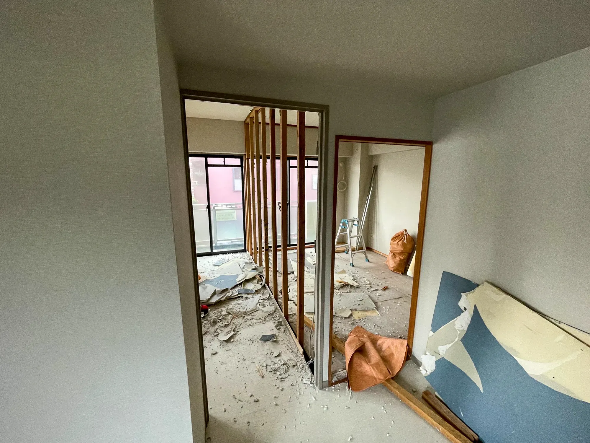 マンション室内の間取り変更・内装工事