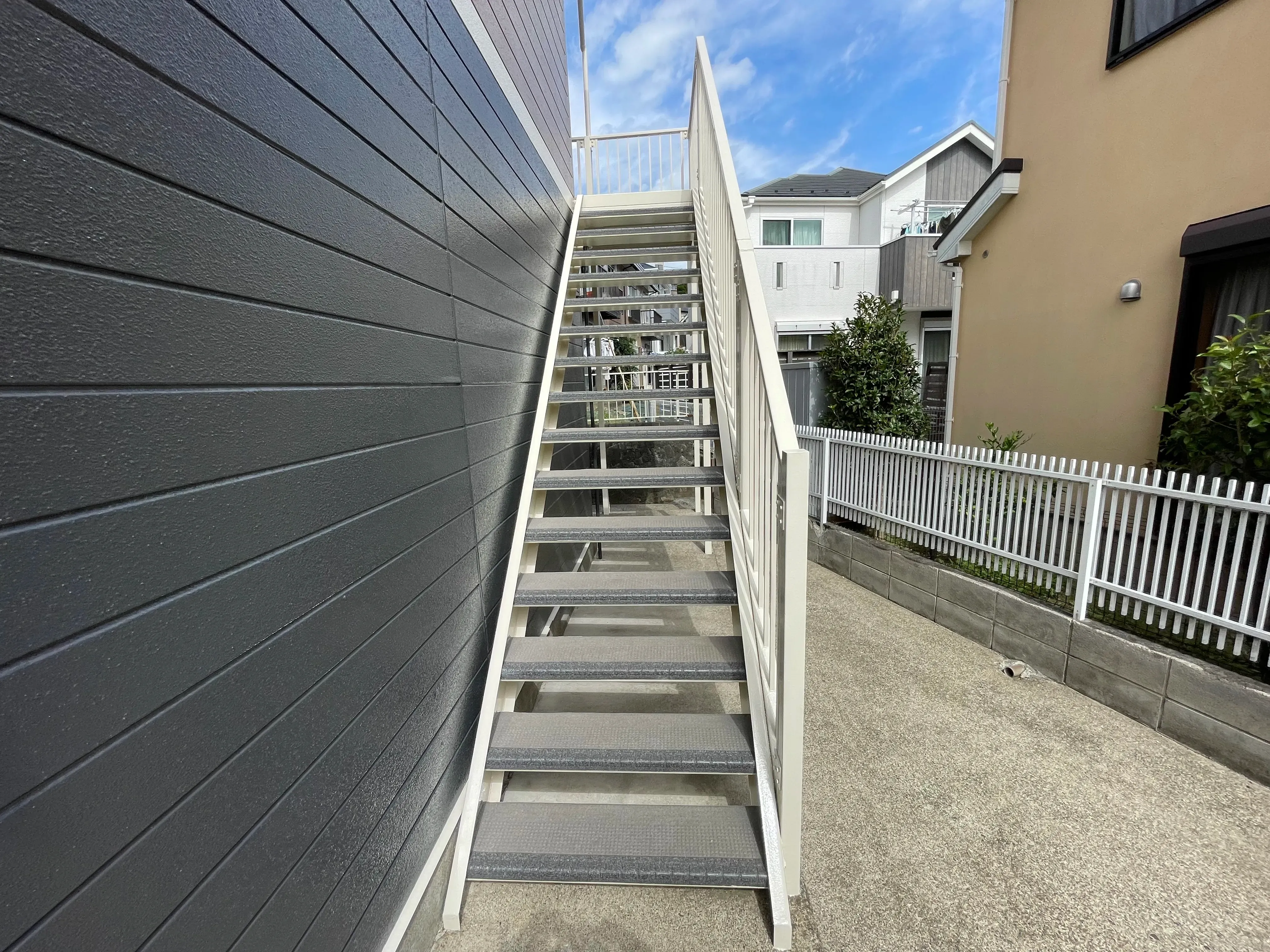 アパートの外壁塗装工事