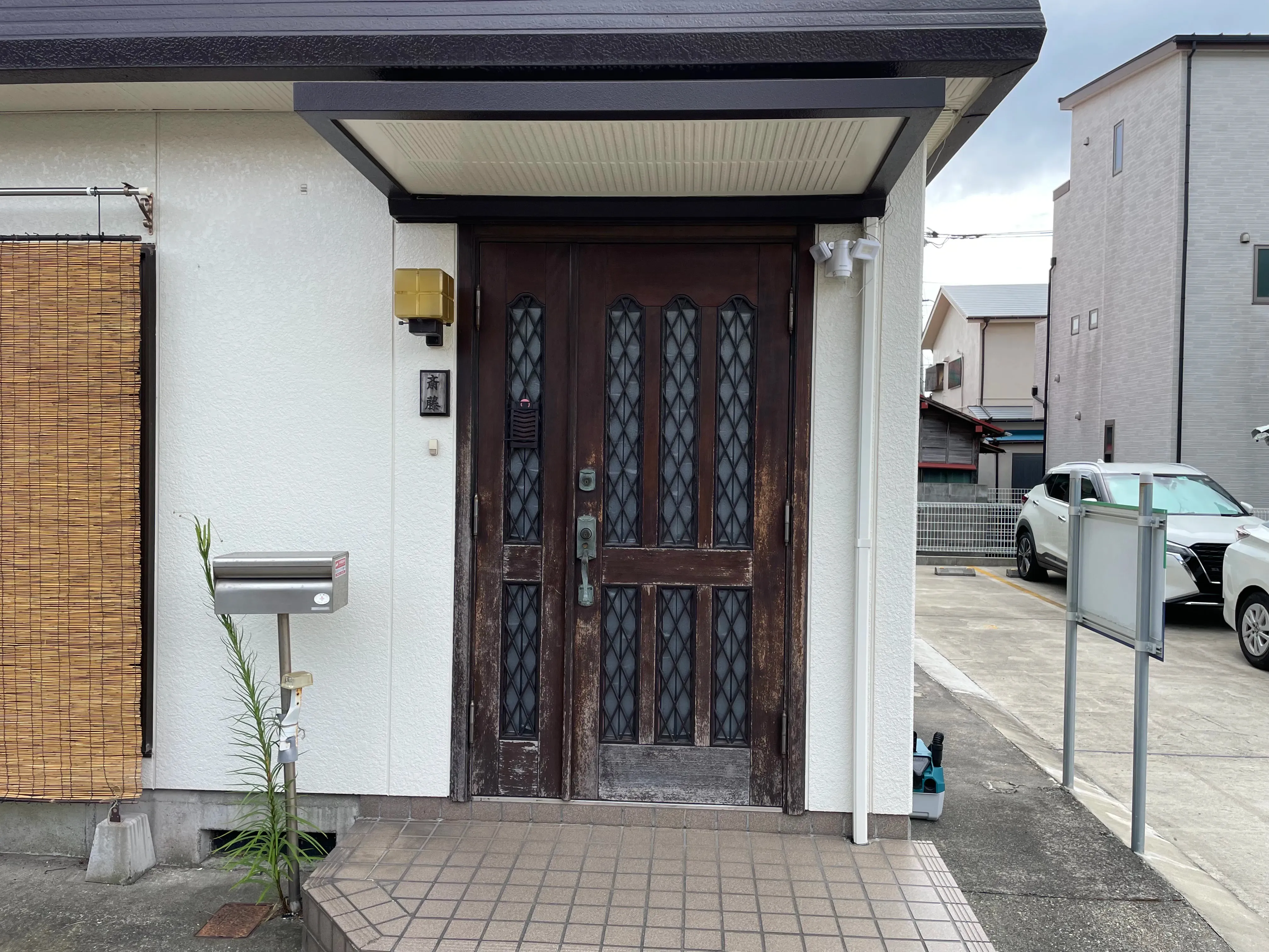 木製ドアをアルミ製ドアへ